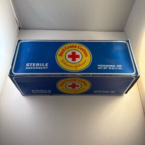 Vintage Johnson & Johnson Red Cross Bandages Cotton Sterile Large 16 oz Unopened